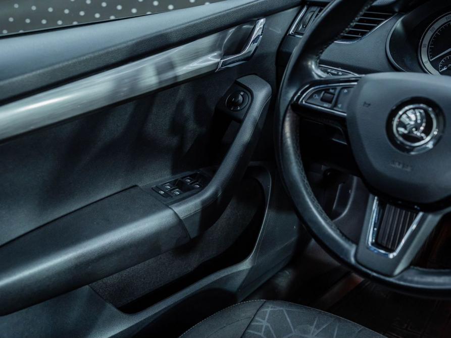 Skoda Octavia III (A7) Рестайлинг Самара  - изображение 13