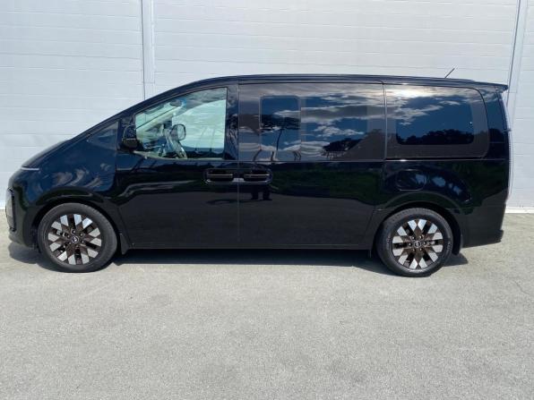 Hyundai Staria I с пробегом 2021 года, цена 4 234 000 рублей, 97085 км, минивэн, Автокод Объявления