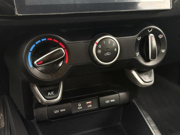 Kia Rio IV с пробегом 2017 года, цена 1 050 000 рублей, 192584 км, седан, Автокод Объявления