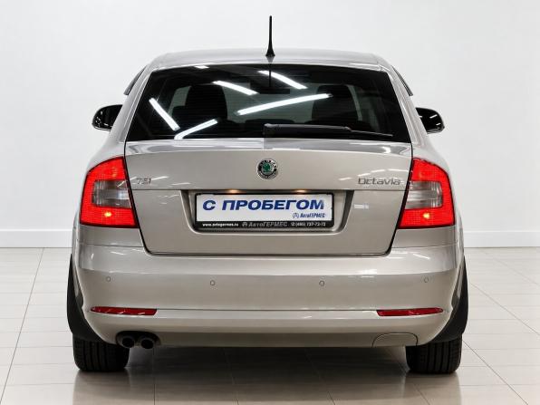 Skoda Octavia II (A5) Рестайлинг с пробегом 2012 года, цена 870 000 рублей, 264402 км, лифтбек, Автокод Объявления