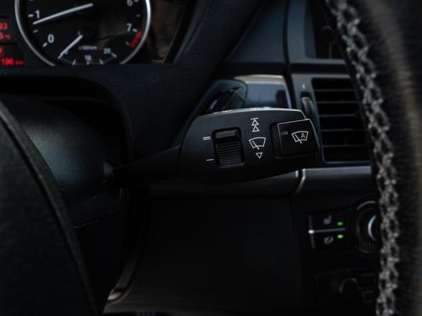 BMW X5 II (E70) Рестайлинг с пробегом 2012 года, цена 1 696 000 рублей, 337142 км, внедорожник, Автокод Объявления
