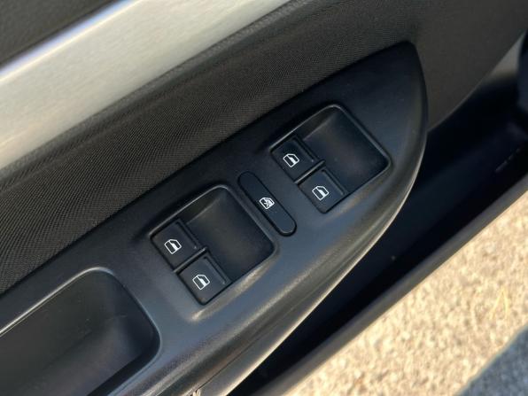Skoda Octavia II (A5) Рестайлинг с пробегом 2013 года, цена 979 000 рублей, 227367 км, универсал, Автокод Объявления