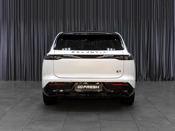 Exeed Exlantix ET с пробегом 2025 года, цена 5 679 000 рублей, 5203 км, внедорожник, Автокод Объявления