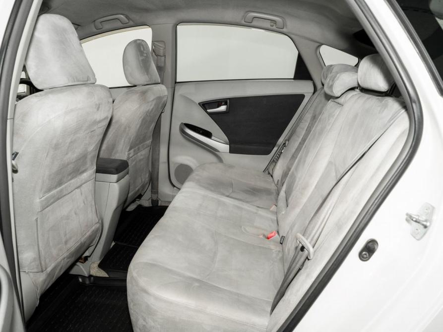Toyota Prius III (XW30) Иркутск  - изображение 7