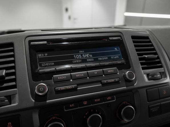 Volkswagen Caravelle T5 Рестайлинг с пробегом 2014 года, цена 2 850 000 рублей, 158580 км, минивэн, Автокод Объявления