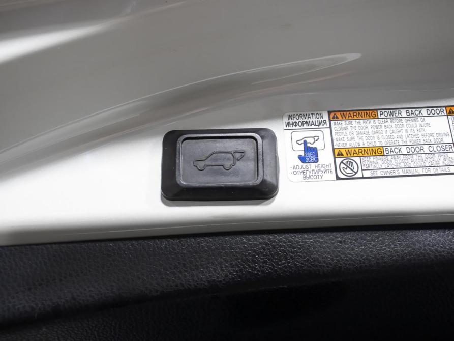Toyota RAV4 IV (XA40) Рестайлинг Москва  - изображение 18