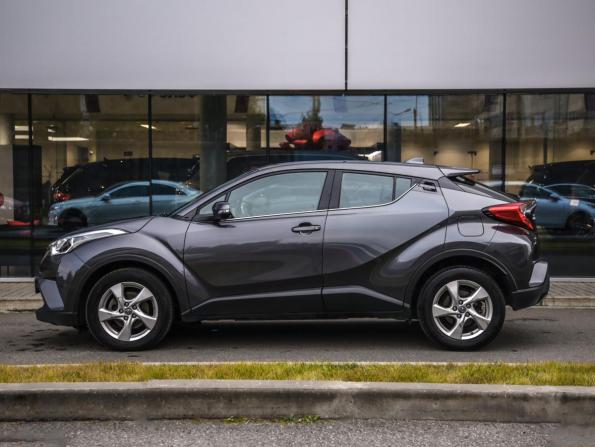 Toyota C-HR I с пробегом 2019 года, цена 2 199 777 рублей, 127461 км, внедорожник, Автокод Объявления