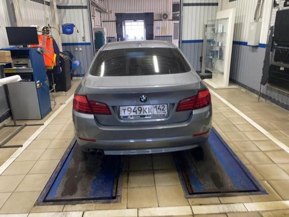 BMW 5 серии VI (F10/F11/F07) с пробегом 2012 года, цена 1 499 000 рублей, 301275 км, седан, Автокод Объявления