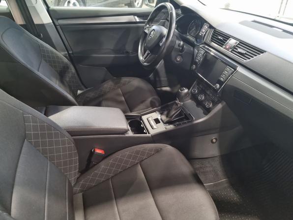 Skoda Superb III с пробегом 2017 года, цена 1 645 000 рублей, 147358 км, лифтбек, Автокод Объявления
