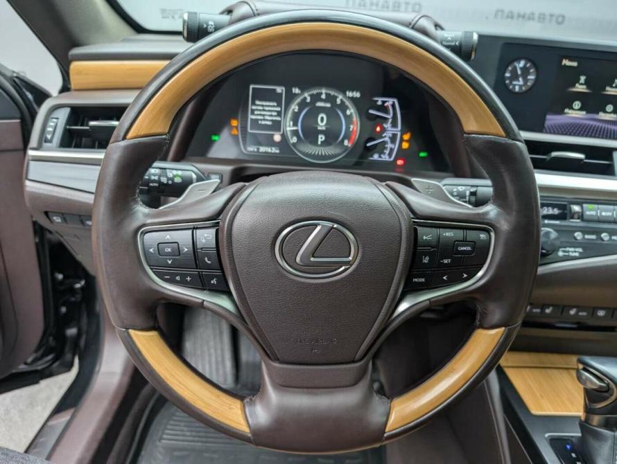 Lexus ES VII Москва  - изображение 9