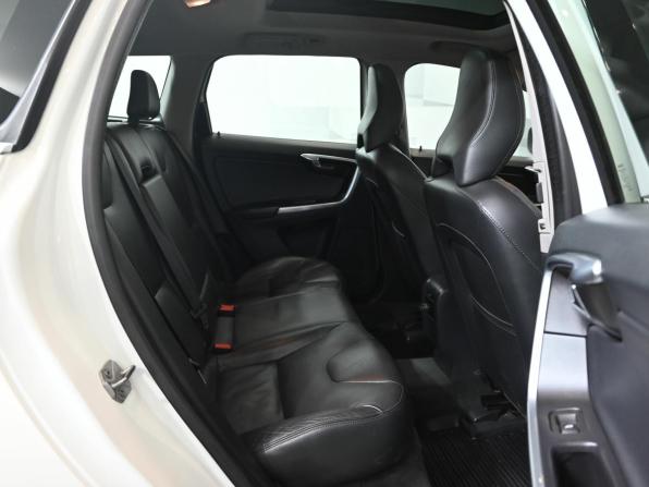 Volvo XC60 I Рестайлинг с пробегом 2015 года, цена 2 080 000 рублей, 239515 км, внедорожник, Автокод Объявления