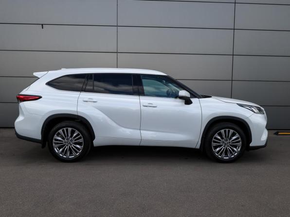 Toyota Highlander IV (XU70) с пробегом 2025 года, цена 4 998 000 рублей, 17849 км, внедорожник, Автокод Объявления