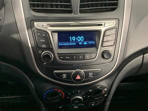 Hyundai Solaris I Рестайлинг с пробегом 2014 года, цена 968 000 рублей, 129984 км, седан, Автокод Объявления