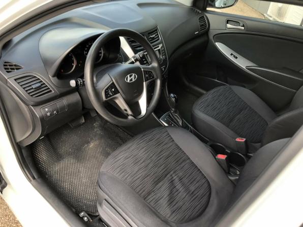 Hyundai Solaris I Рестайлинг с пробегом 2015 года, цена 669 600 рублей, 274125 км, седан, Автокод Объявления