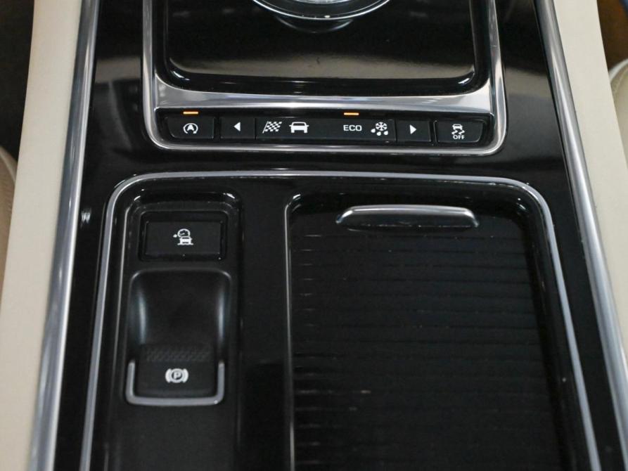 Jaguar XF II Екатеринбург  - изображение 16