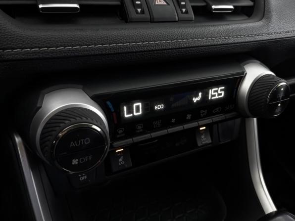 Toyota RAV4 V (XA50) с пробегом 2021 года, цена 3 350 000 рублей, 63877 км, внедорожник, Автокод Объявления