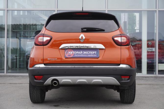 Renault Kaptur I с пробегом 2017 года, цена 1 282 000 рублей, 110856 км, внедорожник, Автокод Объявления