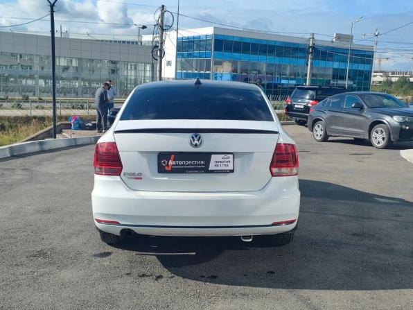 Volkswagen Polo V Рестайлинг с пробегом 2018 года, цена 995 000 рублей, 99150 км, седан, Автокод Объявления