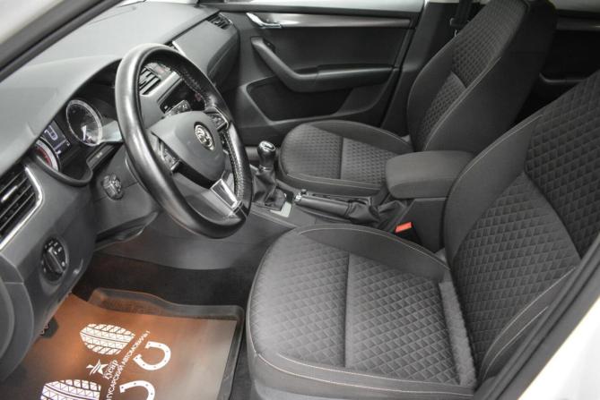 Skoda Octavia III (A7) Рестайлинг с пробегом 2018 года, цена 1 789 000 рублей, 87000 км, лифтбек, Автокод Объявления
