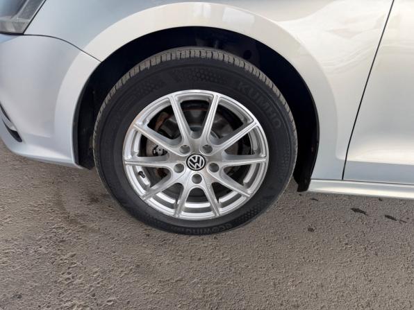 Volkswagen Jetta VI Рестайлинг с пробегом 2015 года, цена 1 098 000 рублей, 97159 км, седан, Автокод Объявления