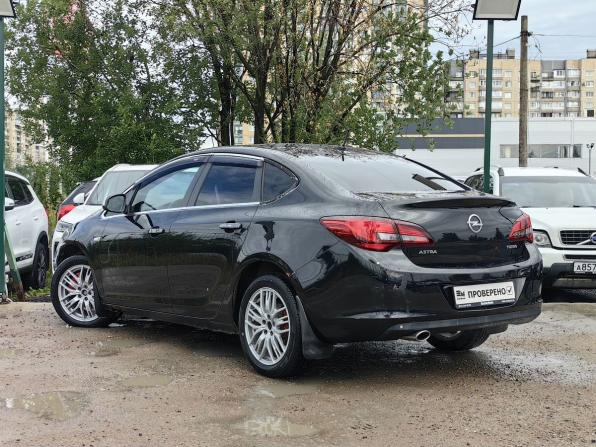 Opel Astra J Рестайлинг с пробегом 2012 года, цена 559 000 рублей, 208000 км, седан, Автокод Объявления