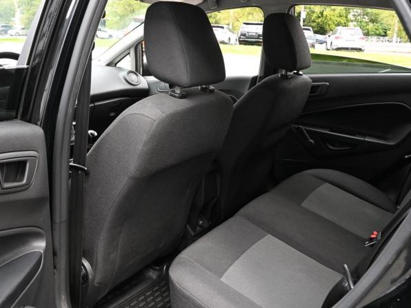 Ford Fiesta Mk6 Рестайлинг с пробегом 2015 года, цена 769 000 рублей, 139239 км, седан, Автокод Объявления