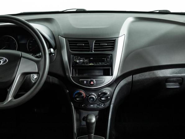 Hyundai Solaris I Рестайлинг с пробегом 2015 года, цена 849 585 рублей, 157418 км, хэтчбек, Автокод Объявления