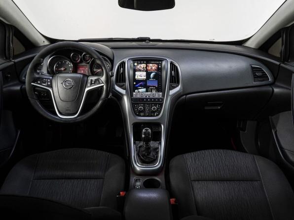 Opel Astra J Рестайлинг с пробегом 2013 года, цена 770 000 рублей, 240000 км, хэтчбек, Автокод Объявления