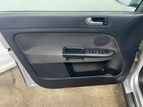 Volkswagen Golf Plus II с пробегом 2011 года, цена 748 000 рублей, 103158 км, хэтчбек, Автокод Объявления