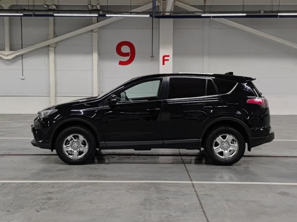 Toyota RAV4 IV (XA40) Рестайлинг с пробегом 2016 года, цена 1 799 000 рублей, 244692 км, внедорожник, Автокод Объявления