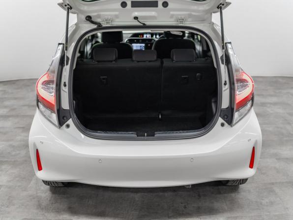 Toyota Aqua I Рестайлинг 2 с пробегом 2019 года, цена 1 320 000 рублей, 107000 км, хэтчбек, Автокод Объявления