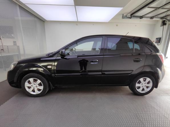 Kia Rio II Рестайлинг с пробегом 2011 года, цена 699 000 рублей, 130939 км, хэтчбек, Автокод Объявления