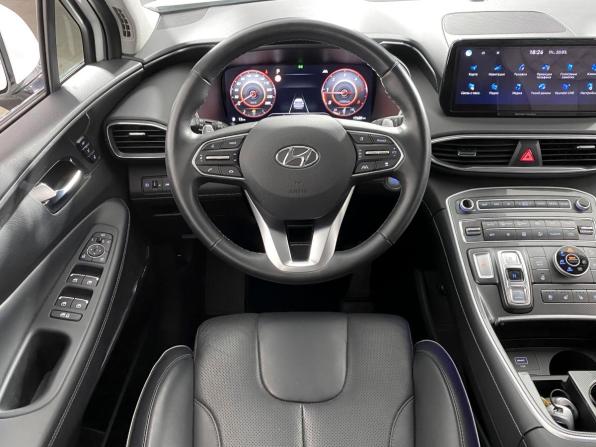 Hyundai Santa Fe IV Рестайлинг с пробегом 2021 года, цена 4 539 000 рублей, 17680 км, внедорожник, Автокод Объявления