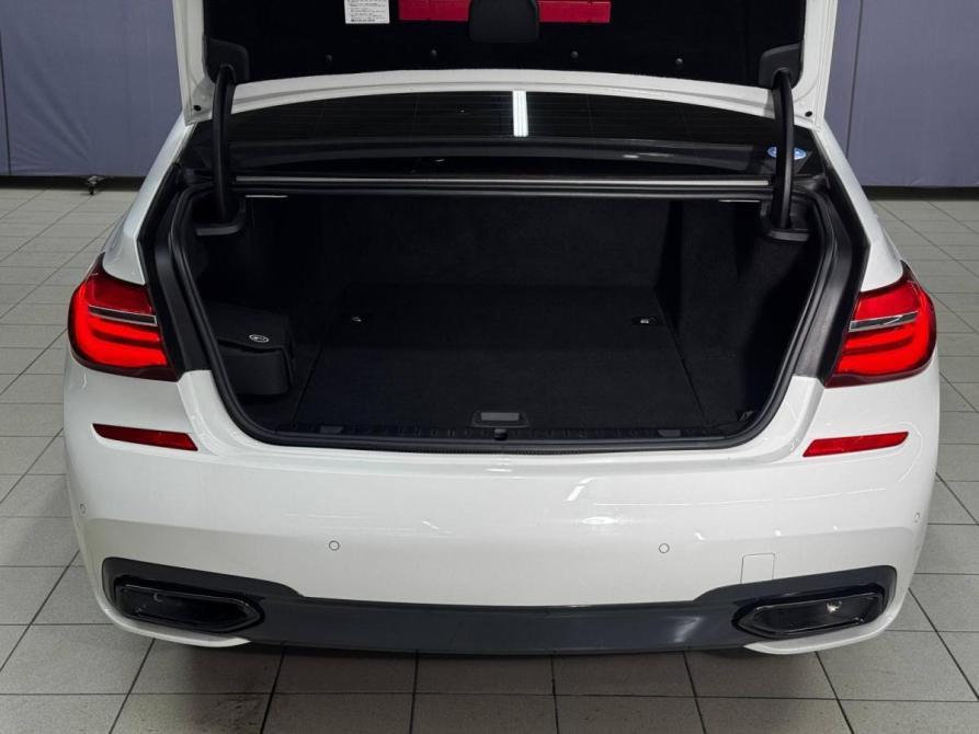 BMW 7 серии VI (G11/G12) Благовещенск  - изображение 8