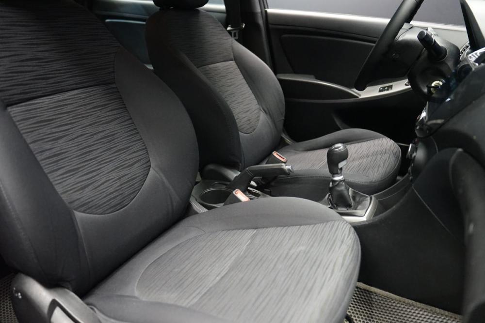 Hyundai Solaris I Рестайлинг Крым  - изображение 19