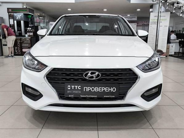 Hyundai Solaris II с пробегом 2019 года, цена 1 390 000 рублей, 74463 км, седан, Автокод Объявления