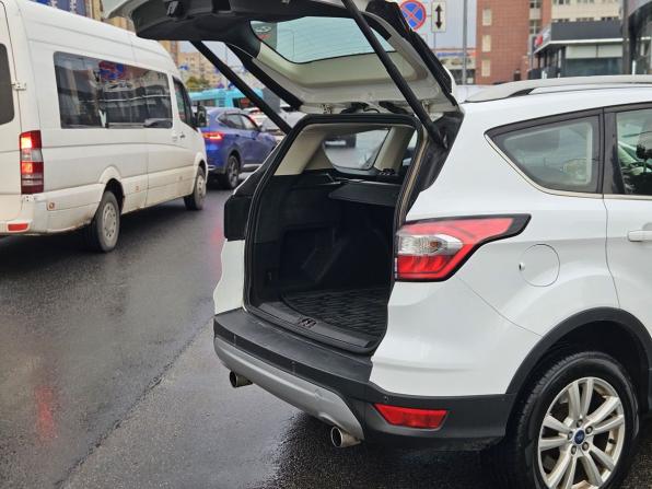 Ford Kuga II Рестайлинг с пробегом 2016 года, цена 1 460 000 рублей, 121353 км, внедорожник, Автокод Объявления