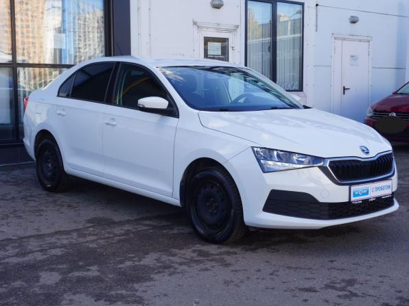 Skoda Rapid II с пробегом 2021 года, цена 1 620 000 рублей, 29380 км, лифтбек, Автокод Объявления