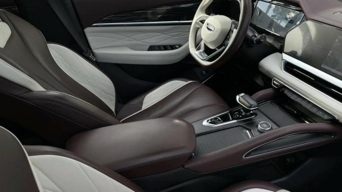 Geely Monjaro I с пробегом 2023 года, цена 3 000 000 рублей, 81919 км, внедорожник, Автокод Объявления