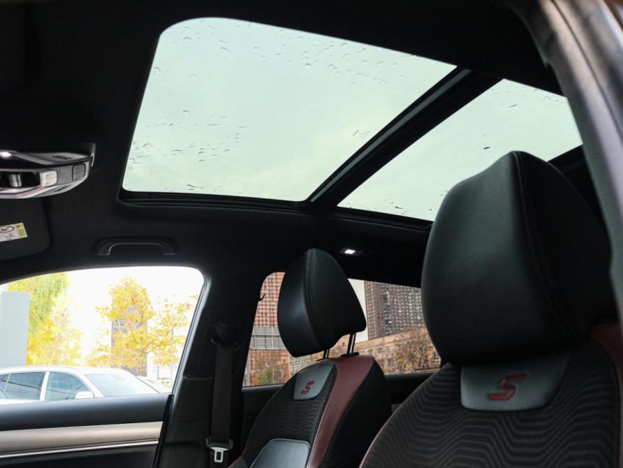 Geely Coolray I Москва  - изображение 12