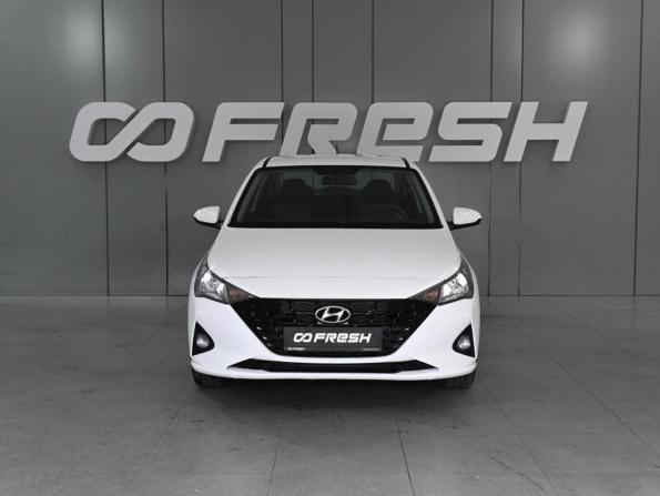 Hyundai Solaris II Рестайлинг с пробегом 2021 года, цена 1 615 000 рублей, 124198 км, седан, Автокод Объявления