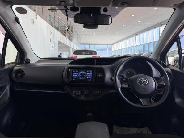 Toyota Vitz III (XP130) Рестайлинг с пробегом 2019 года, цена 1 100 000 рублей, 89988 км, хэтчбек, Автокод Объявления