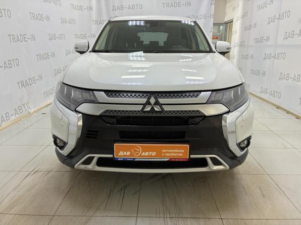 Mitsubishi Outlander III Рестайлинг 3 с пробегом 2019 года, цена 2 599 000 рублей, 193000 км, внедорожник, Автокод Объявления