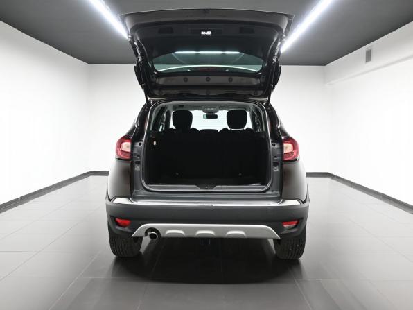 Renault Kaptur I с пробегом 2017 года, цена 1 315 000 рублей, 139111 км, внедорожник, Автокод Объявления