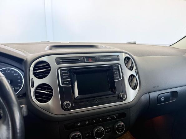 Volkswagen Tiguan I Рестайлинг с пробегом 2016 года, цена 1 799 000 рублей, 102000 км, внедорожник, Автокод Объявления