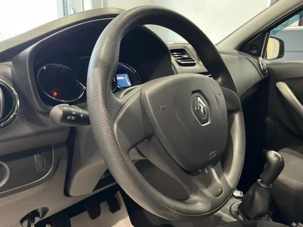 Renault Logan II с пробегом 2018 года, цена 769 000 рублей, 118343 км, седан, Автокод Объявления