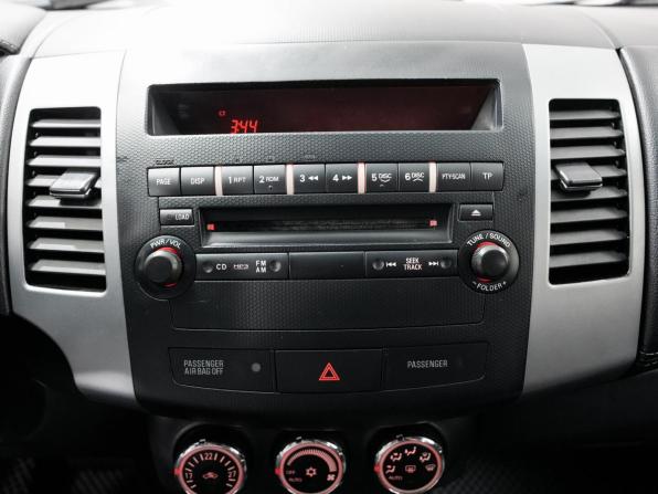 Mitsubishi Outlander II Рестайлинг с пробегом 2010 года, цена 1 215 000 рублей, 230000 км, внедорожник, Автокод Объявления