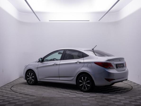 Hyundai Solaris I Рестайлинг с пробегом 2016 года, цена 1 000 000 рублей, 207919 км, седан, Автокод Объявления