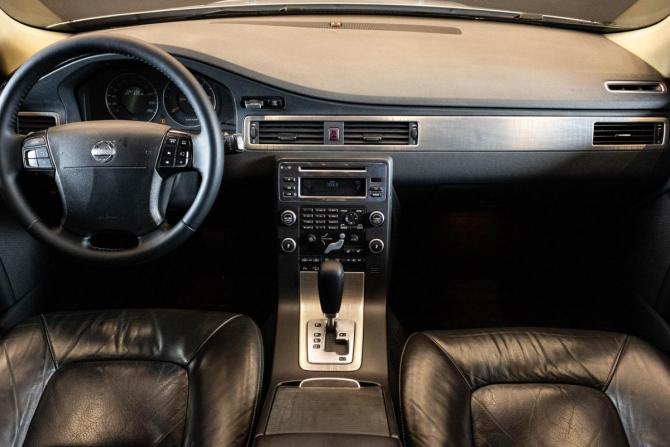 Volvo XC70 II с пробегом 2008 года, цена 1 149 000 рублей, 281120 км, универсал, Автокод Объявления