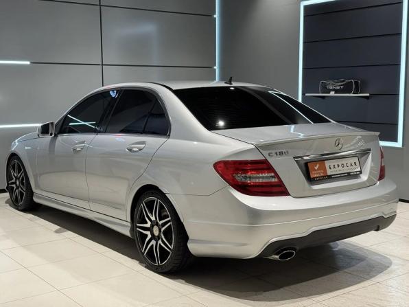 Mercedes-Benz C-Класс III (W204) Рестайлинг с пробегом 2012 года, цена 1 325 000 рублей, 118000 км, седан, Автокод Объявления